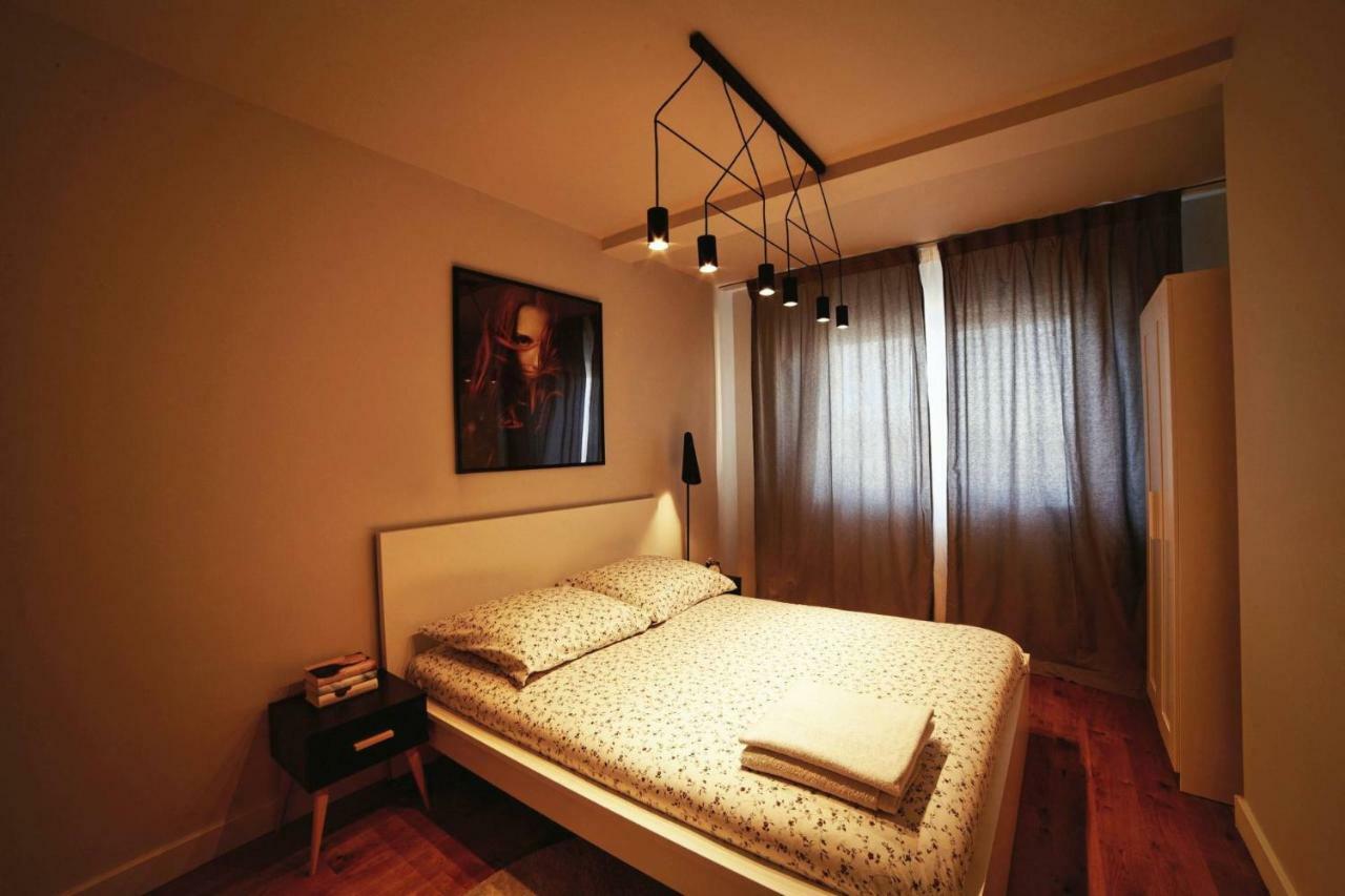 One Apartment Сьрем Экстерьер фото