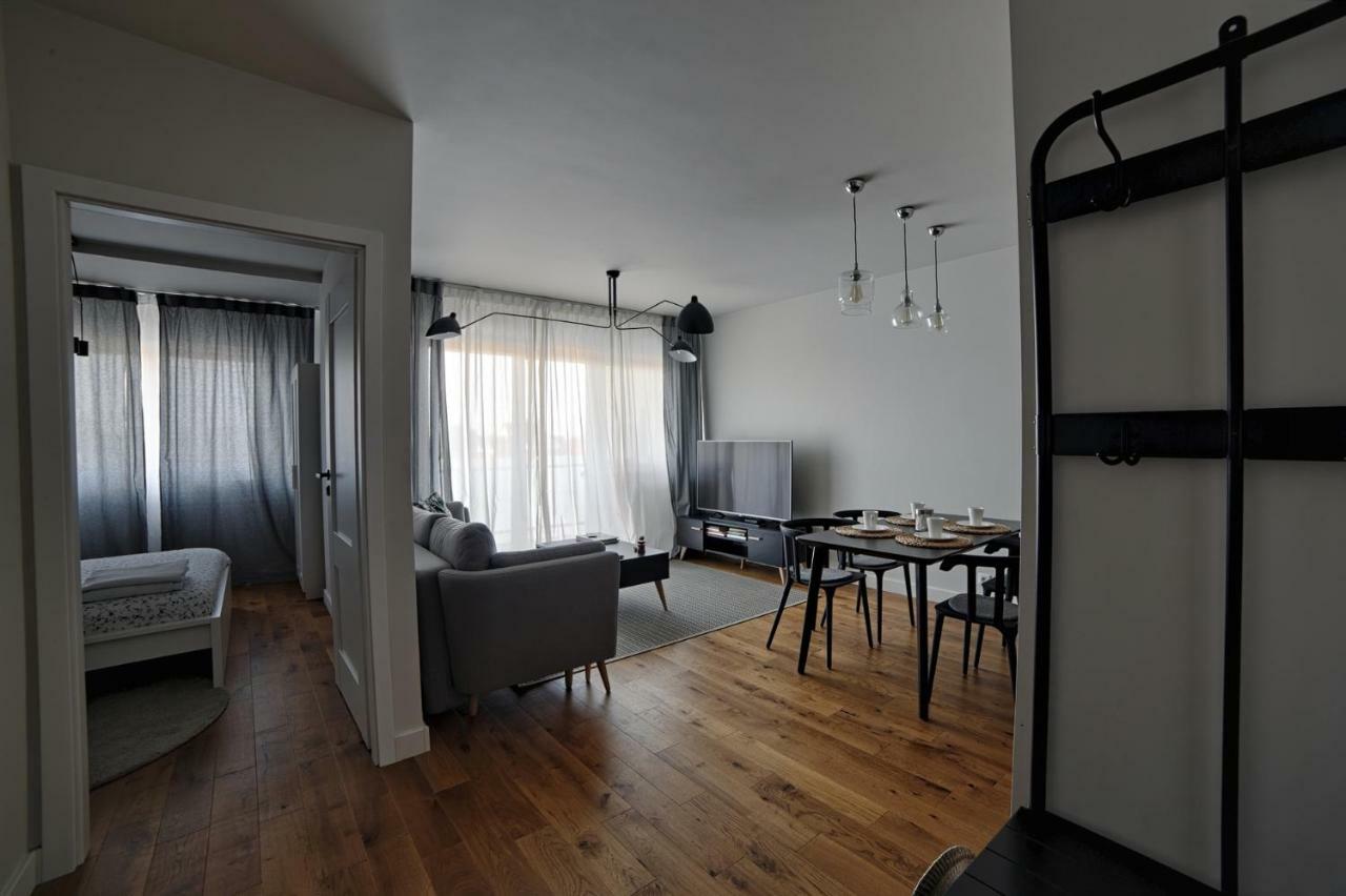 One Apartment Сьрем Экстерьер фото